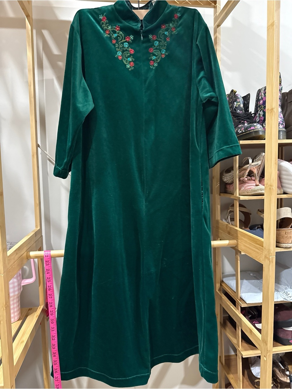 Lord & Taylor Emerald Green Velvet Maxi nightgown Embroidered small - Picture 2 of 2
